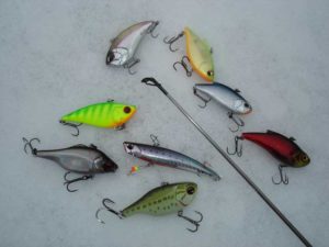 Rattlin for catching walleye in winter